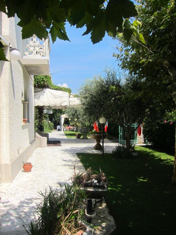 Hotel Poseidon Marina di Pietrasanta Exterior photo